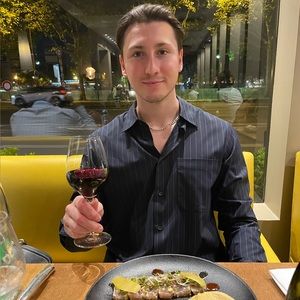 Meet your Posher, Evan